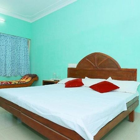 Hill Green Home Stay Теккади Экстерьер фото