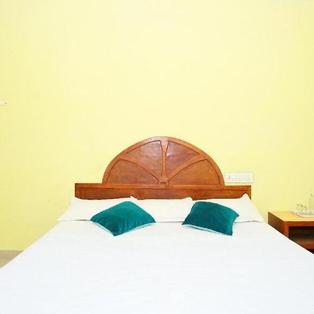 Hill Green Home Stay Теккади Экстерьер фото