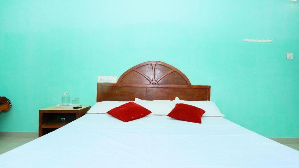 Hill Green Home Stay Теккади Экстерьер фото